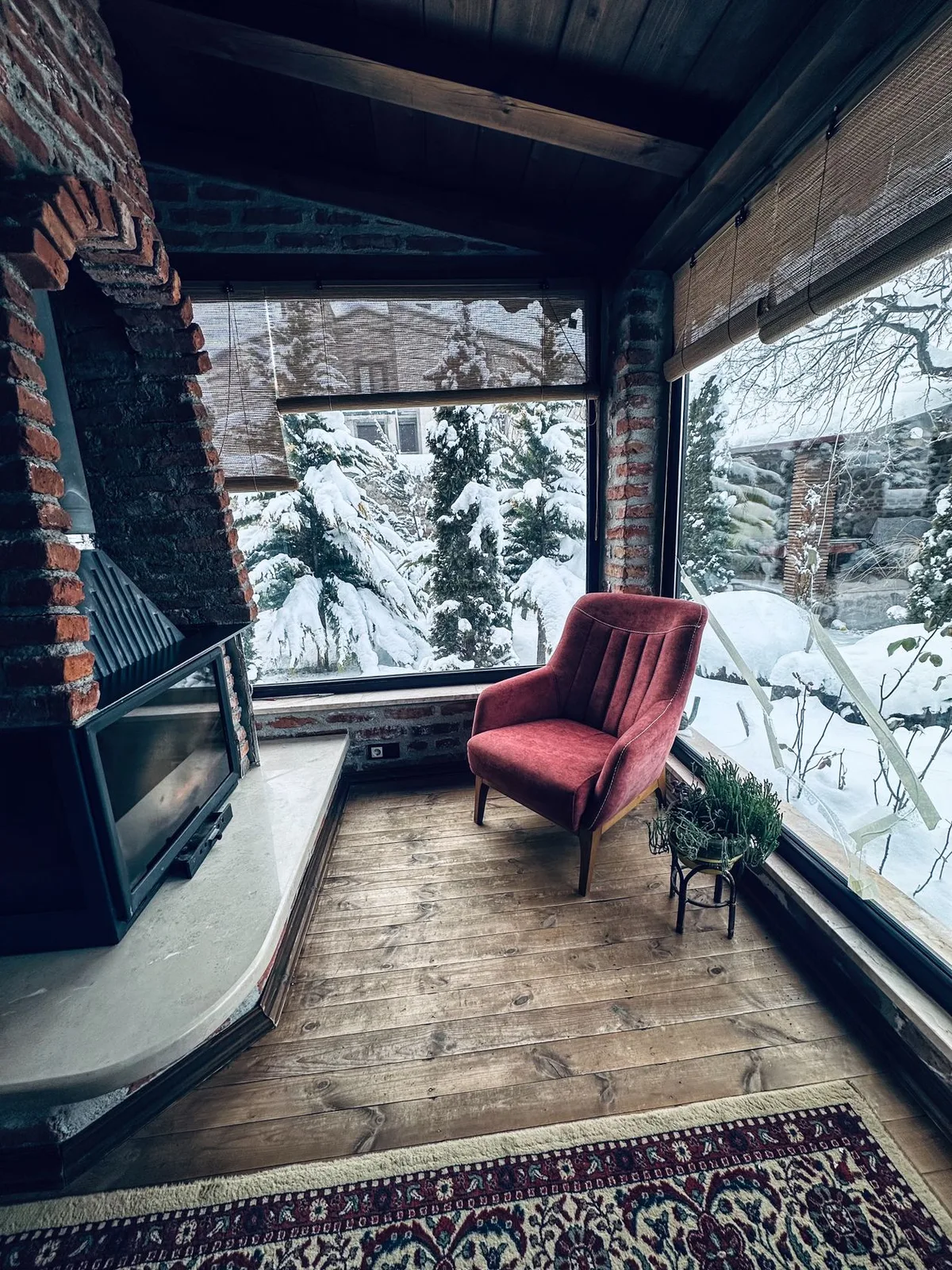 Igloo de verre sous les aurores boréales — photo 3